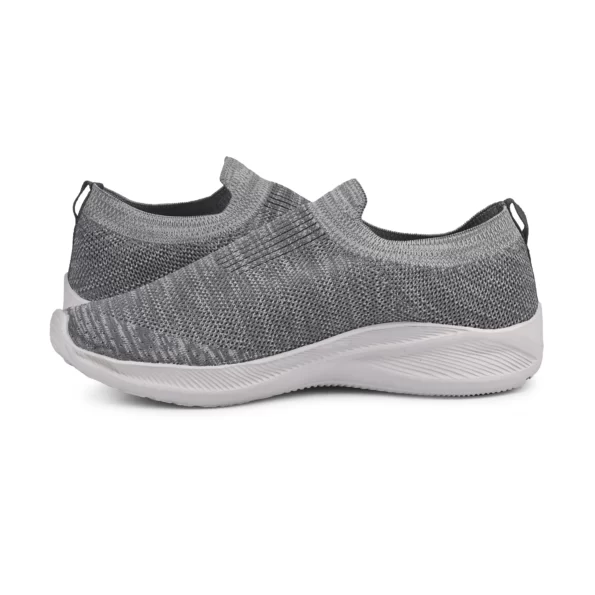 Fuel Men Grey Running Shoes
