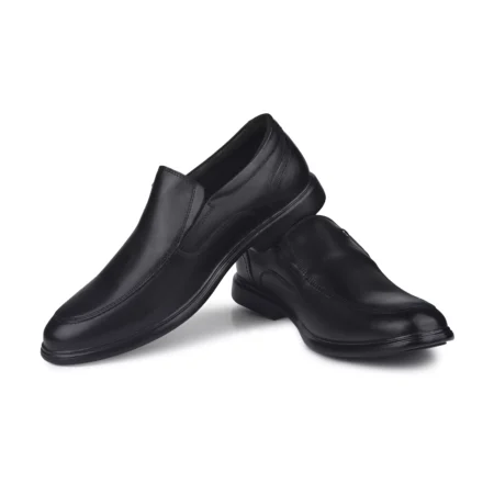 FeetFirst Black Loafer