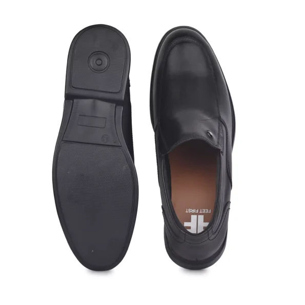 FeetFirst Black Loafer